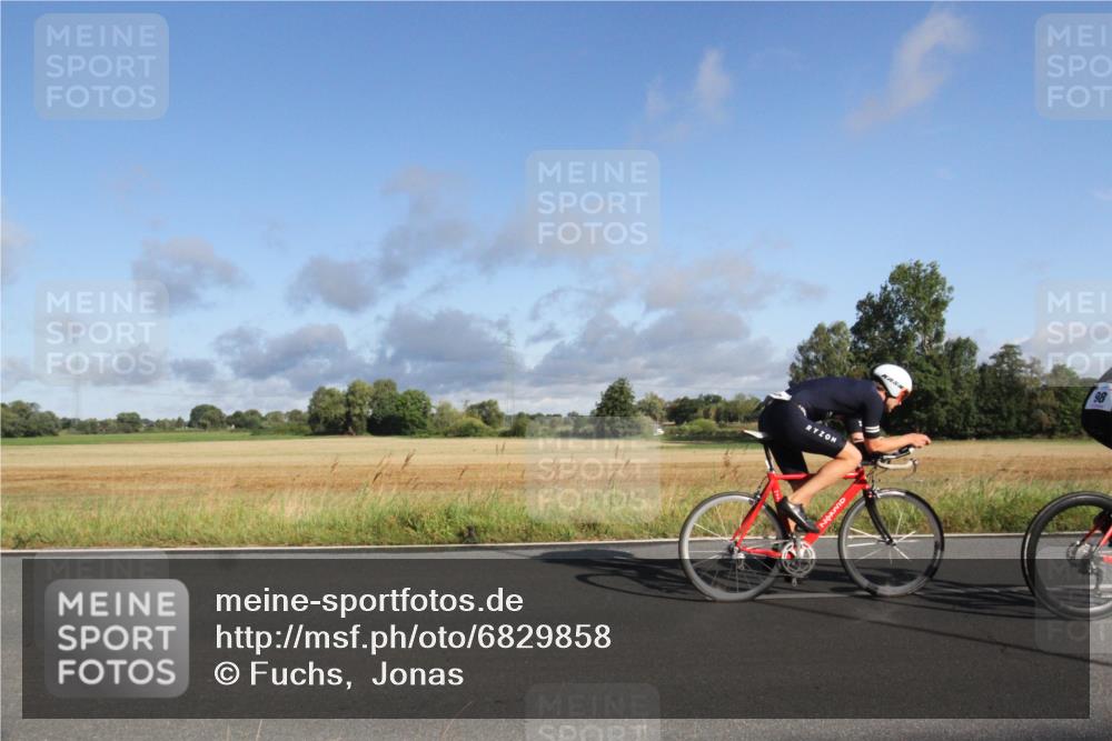 25.08.2024 - Elbe Triathlon Hamburg Fuchs,  Jonas http://msf.ph/oto/6829858 25.08.2024 09:15:09 Radfahren 85, 207, 98 meine-sportfotos.de