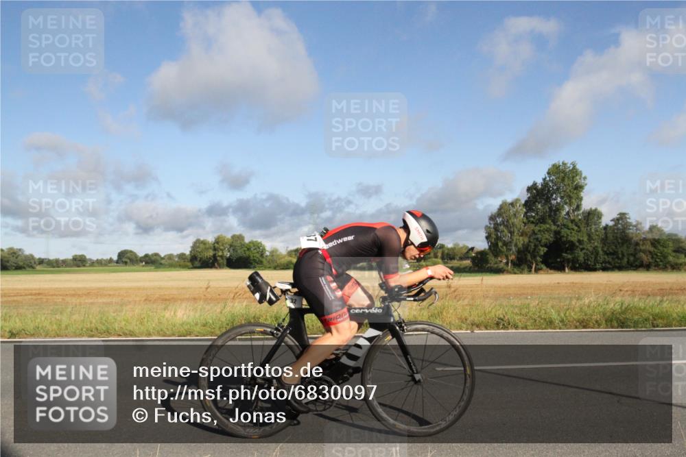 25.08.2024 - Elbe Triathlon Hamburg Fuchs,  Jonas http://msf.ph/oto/6830097 25.08.2024 09:18:01 Radfahren 229, 187 meine-sportfotos.de