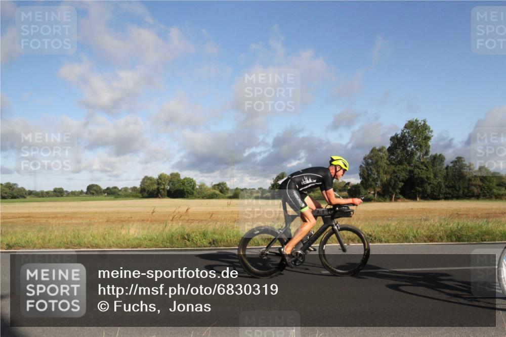 25.08.2024 - Elbe Triathlon Hamburg Fuchs,  Jonas http://msf.ph/oto/6830319 25.08.2024 09:20:41 Radfahren 159, 245, 80, 433 meine-sportfotos.de