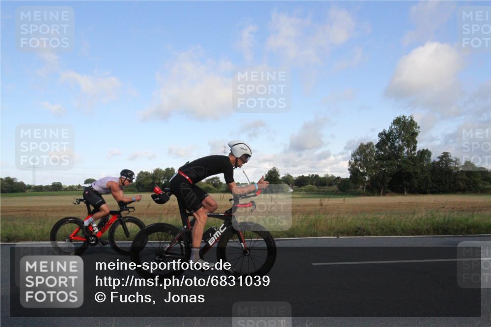 25.08.2024 - Elbe Triathlon Hamburg Fuchs,  Jonas http://msf.ph/oto/6831039 25.08.2024 09:28:33 Radfahren 431, 368, 421, 333, 341, 130 meine-sportfotos.de