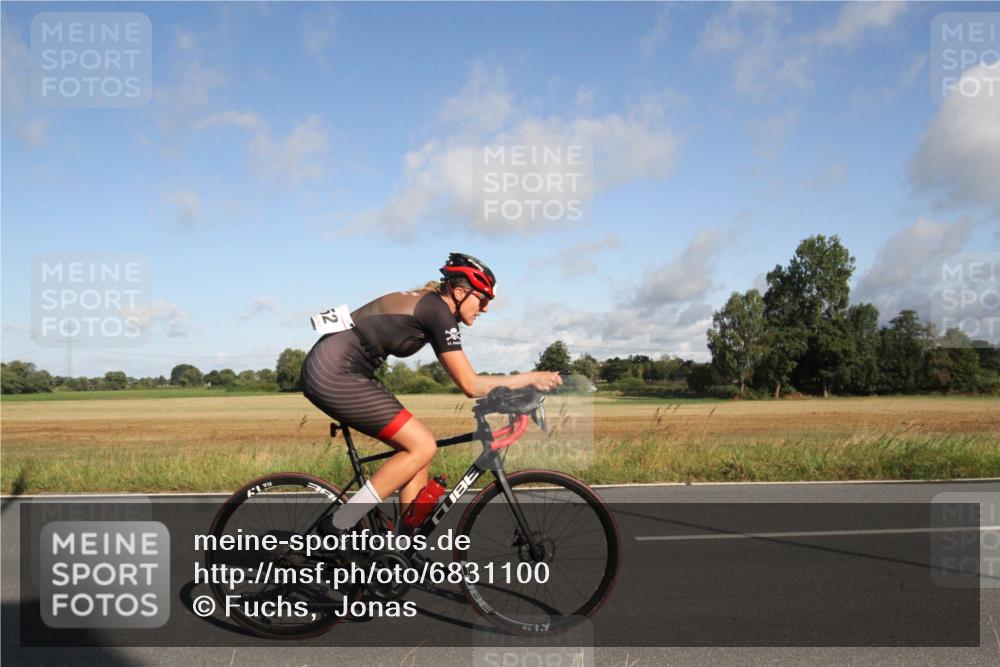 25.08.2024 - Elbe Triathlon Hamburg Fuchs,  Jonas http://msf.ph/oto/6831100 25.08.2024 09:29:02 Radfahren 154, 152, 442, 418, 528 meine-sportfotos.de
