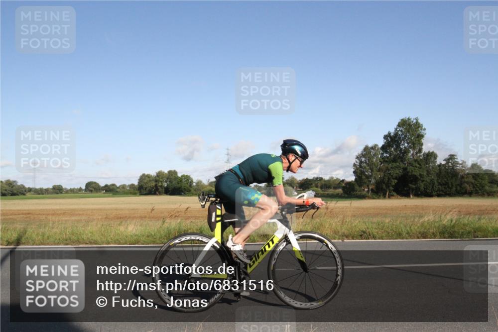 25.08.2024 - Elbe Triathlon Hamburg Fuchs,  Jonas http://msf.ph/oto/6831516 25.08.2024 09:32:30 Radfahren 366, 127, 118, 164, 445 meine-sportfotos.de