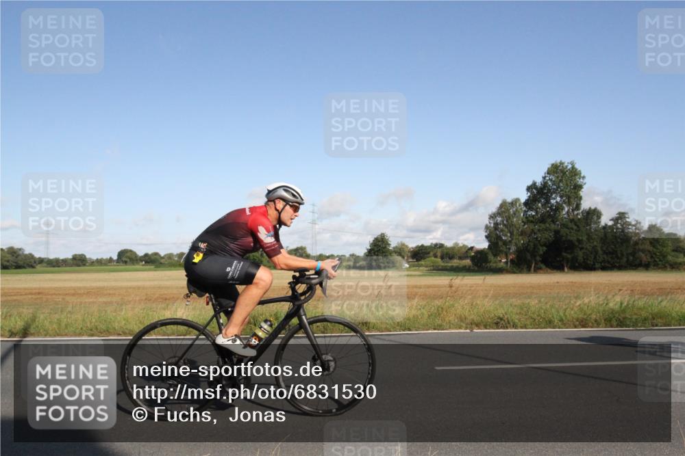 25.08.2024 - Elbe Triathlon Hamburg Fuchs,  Jonas http://msf.ph/oto/6831530 25.08.2024 09:32:35 Radfahren 127, 118, 164, 445 meine-sportfotos.de