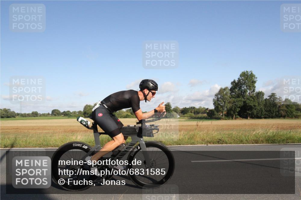 25.08.2024 - Elbe Triathlon Hamburg Fuchs,  Jonas http://msf.ph/oto/6831585 25.08.2024 09:33:22 Radfahren 331, 172, 313, 108, 364 meine-sportfotos.de