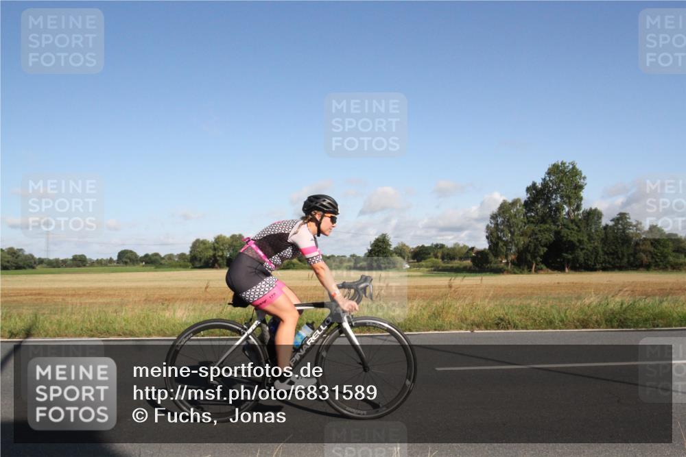 25.08.2024 - Elbe Triathlon Hamburg Fuchs,  Jonas http://msf.ph/oto/6831589 25.08.2024 09:33:25 Radfahren 172, 313, 108, 364 meine-sportfotos.de