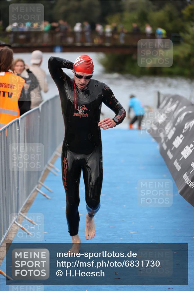 25.08.2024 - Elbe Triathlon Hamburg H.Heesch http://msf.ph/oto/6831730 25.08.2024 08:30:00 Schwimmen 37, 68, 78, 79, 82, 95 meine-sportfotos.de