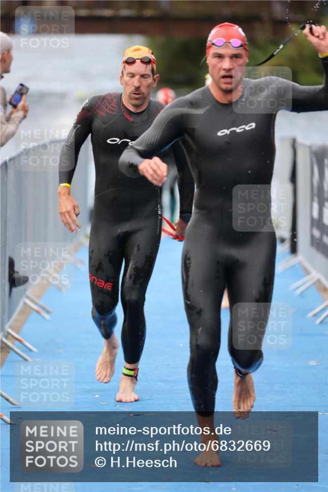 25.08.2024 - Elbe Triathlon Hamburg H.Heesch http://msf.ph/oto/6832669 25.08.2024 08:31:55 Schwimmen 34, 39, 40, 71, 75, 81, 89, 92, 100 meine-sportfotos.de