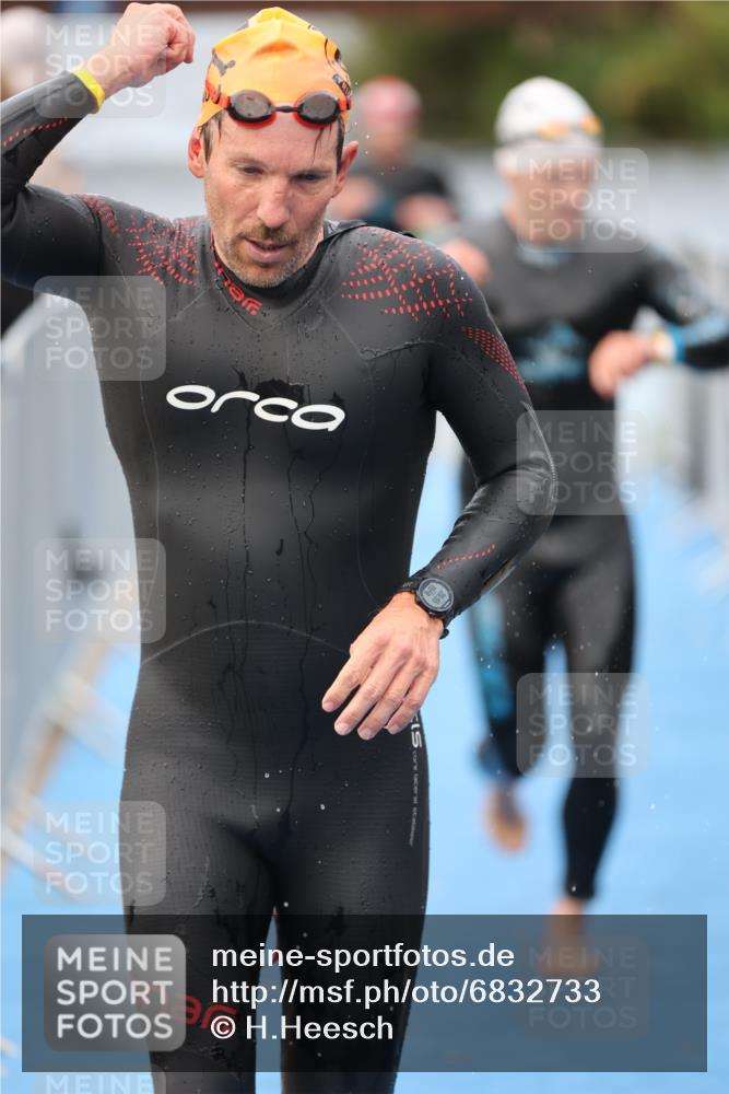 25.08.2024 - Elbe Triathlon Hamburg H.Heesch http://msf.ph/oto/6832733 25.08.2024 08:31:57 Schwimmen 34, 39, 40, 71, 75, 81, 89, 92, 100 meine-sportfotos.de