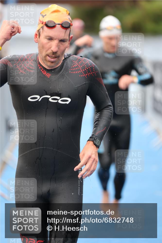 25.08.2024 - Elbe Triathlon Hamburg H.Heesch http://msf.ph/oto/6832748 25.08.2024 08:31:57 Schwimmen 34, 39, 40, 71, 75, 81, 89, 92, 100 meine-sportfotos.de