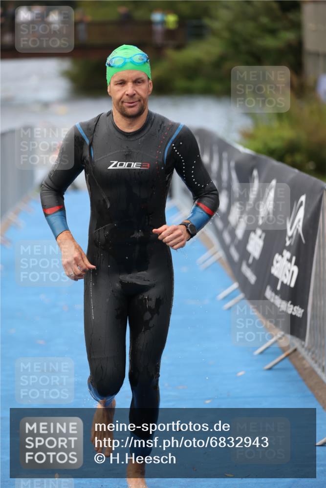 25.08.2024 - Elbe Triathlon Hamburg H.Heesch http://msf.ph/oto/6832943 25.08.2024 08:32:05 Schwimmen 34, 39, 56, 75, 81, 89, 92, 100 meine-sportfotos.de