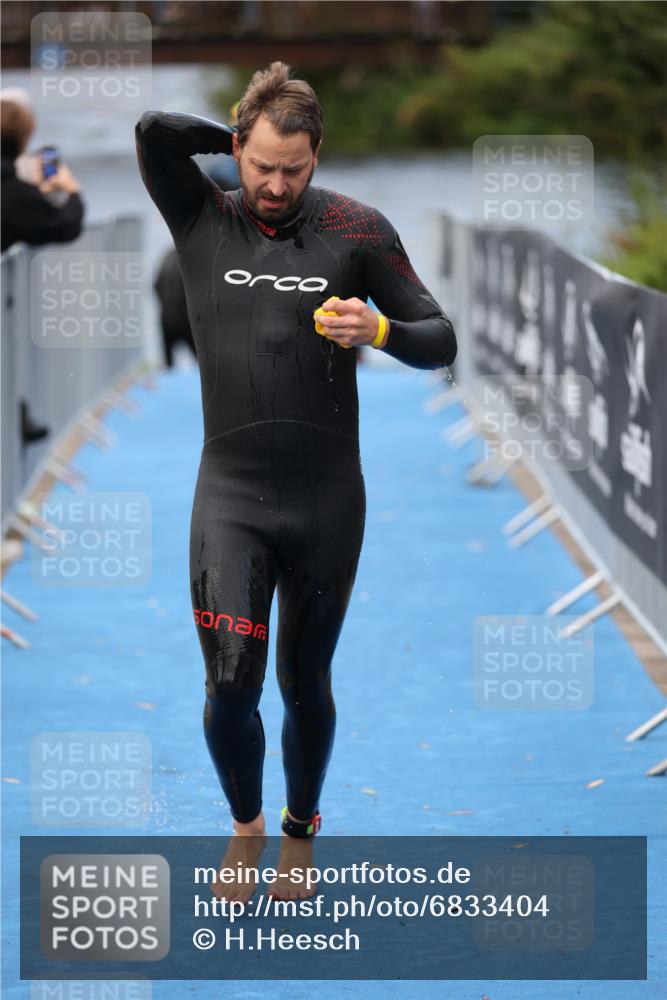 25.08.2024 - Elbe Triathlon Hamburg H.Heesch http://msf.ph/oto/6833404 25.08.2024 08:32:51 Schwimmen 42, 50, 91, 105 meine-sportfotos.de