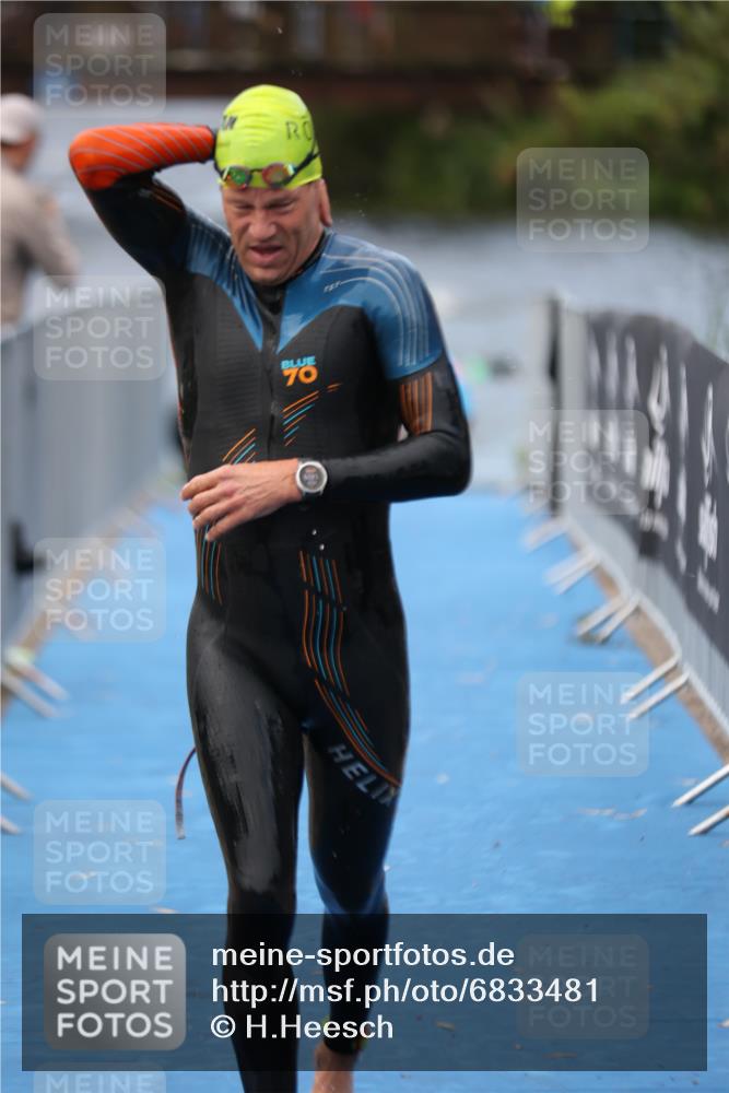 25.08.2024 - Elbe Triathlon Hamburg H.Heesch http://msf.ph/oto/6833481 25.08.2024 08:32:57 Schwimmen 50, 91, 99, 105 meine-sportfotos.de