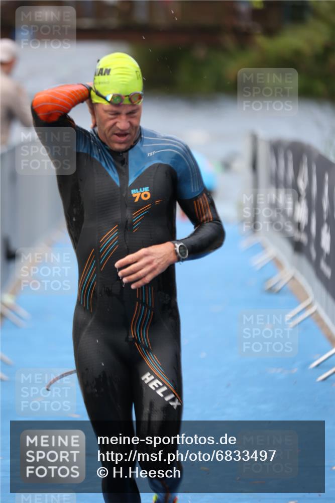 25.08.2024 - Elbe Triathlon Hamburg H.Heesch http://msf.ph/oto/6833497 25.08.2024 08:32:57 Schwimmen 50, 91, 99, 105 meine-sportfotos.de