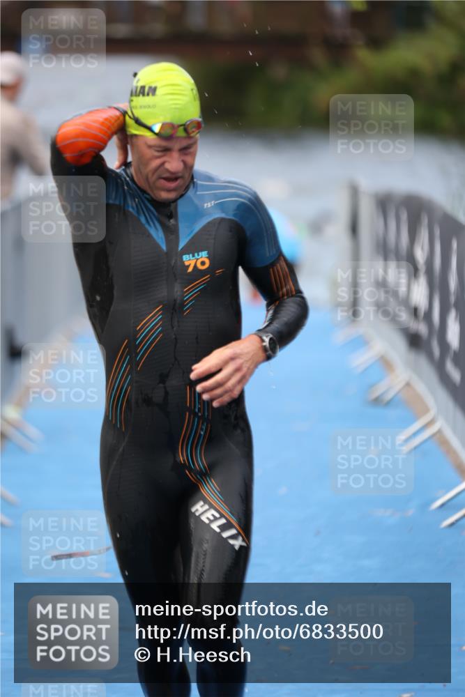 25.08.2024 - Elbe Triathlon Hamburg H.Heesch http://msf.ph/oto/6833500 25.08.2024 08:32:57 Schwimmen 50, 91, 99, 105 meine-sportfotos.de