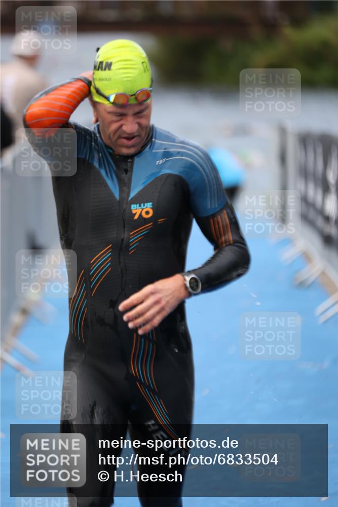 25.08.2024 - Elbe Triathlon Hamburg H.Heesch http://msf.ph/oto/6833504 25.08.2024 08:32:57 Schwimmen 50, 91, 99, 105 meine-sportfotos.de