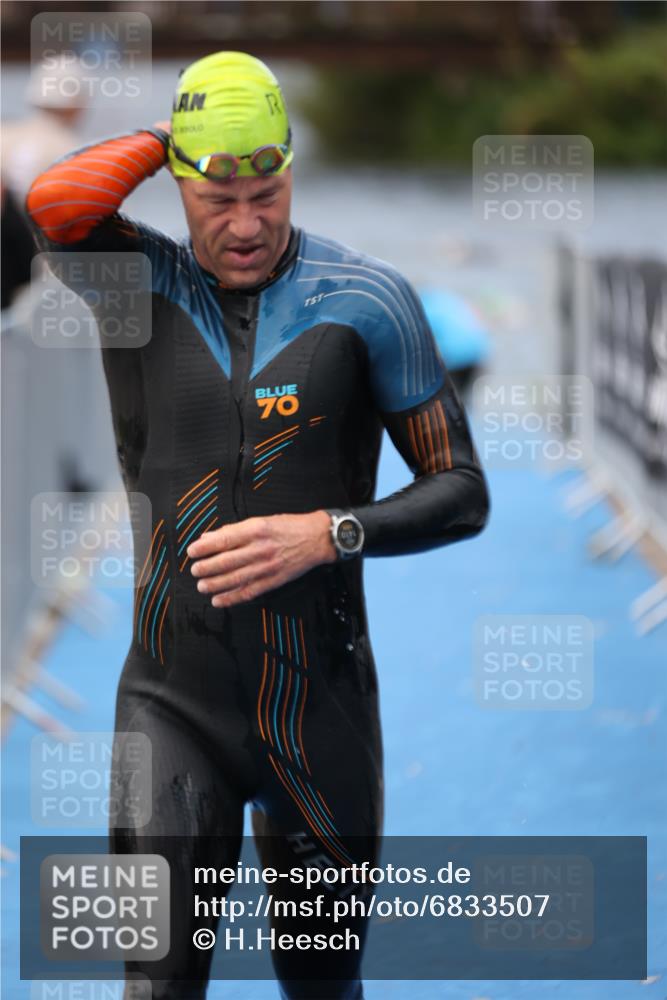 25.08.2024 - Elbe Triathlon Hamburg H.Heesch http://msf.ph/oto/6833507 25.08.2024 08:32:57 Schwimmen 50, 91, 99, 105 meine-sportfotos.de
