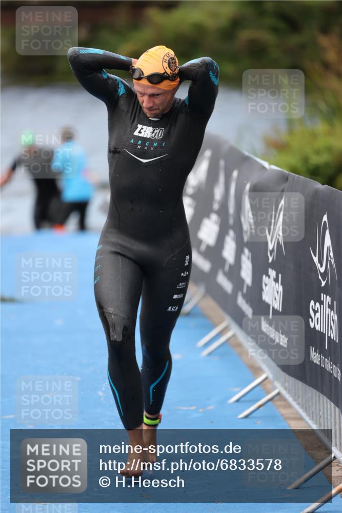25.08.2024 - Elbe Triathlon Hamburg H.Heesch http://msf.ph/oto/6833578 25.08.2024 08:33:11 Schwimmen 50, 60, 99, 105 meine-sportfotos.de