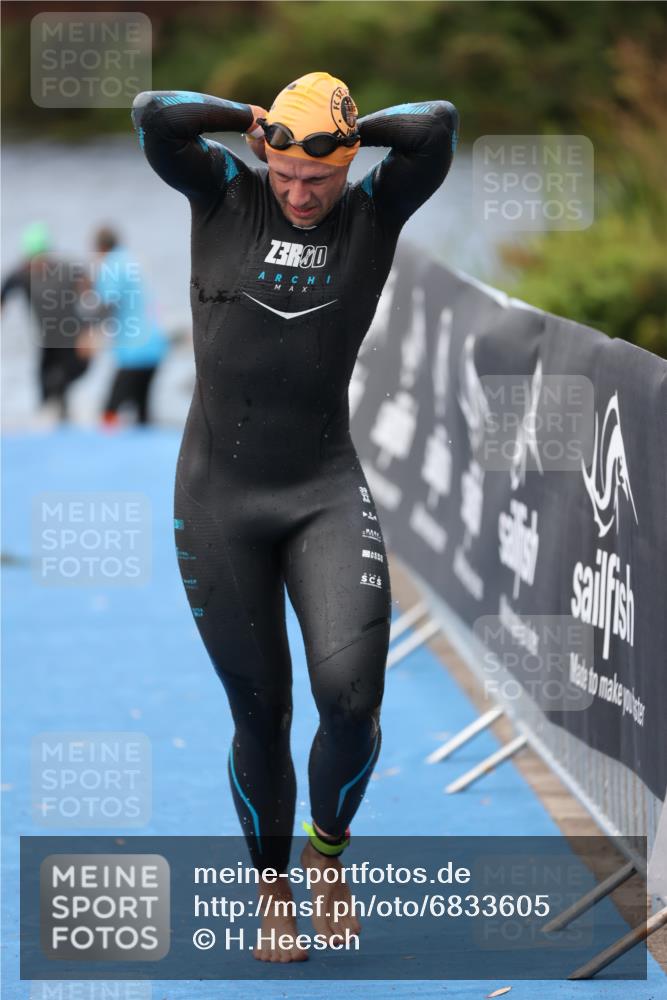 25.08.2024 - Elbe Triathlon Hamburg H.Heesch http://msf.ph/oto/6833605 25.08.2024 08:33:11 Schwimmen 50, 60, 99, 105 meine-sportfotos.de