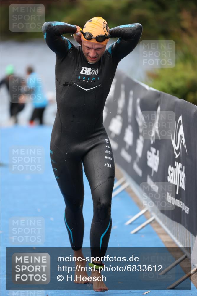 25.08.2024 - Elbe Triathlon Hamburg H.Heesch http://msf.ph/oto/6833612 25.08.2024 08:33:11 Schwimmen 50, 60, 99, 105 meine-sportfotos.de