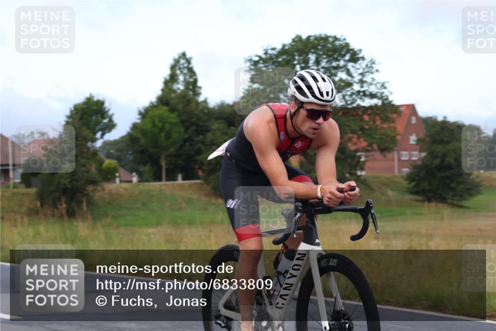 25.08.2024 - Elbe Triathlon Hamburg Fuchs,  Jonas http://msf.ph/oto/6833809 25.08.2024 08:34:23 Radfahren 85 meine-sportfotos.de