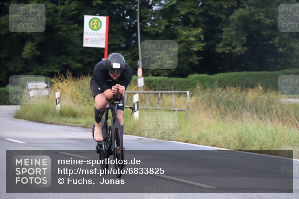 25.08.2024 - Elbe Triathlon Hamburg Fuchs,  Jonas http://msf.ph/oto/6833825 25.08.2024 08:35:24 Radfahren 47 meine-sportfotos.de