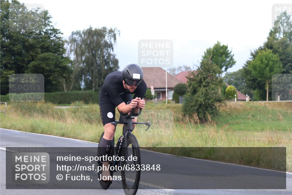 25.08.2024 - Elbe Triathlon Hamburg Fuchs,  Jonas http://msf.ph/oto/6833848 25.08.2024 08:35:25 Radfahren 47 meine-sportfotos.de