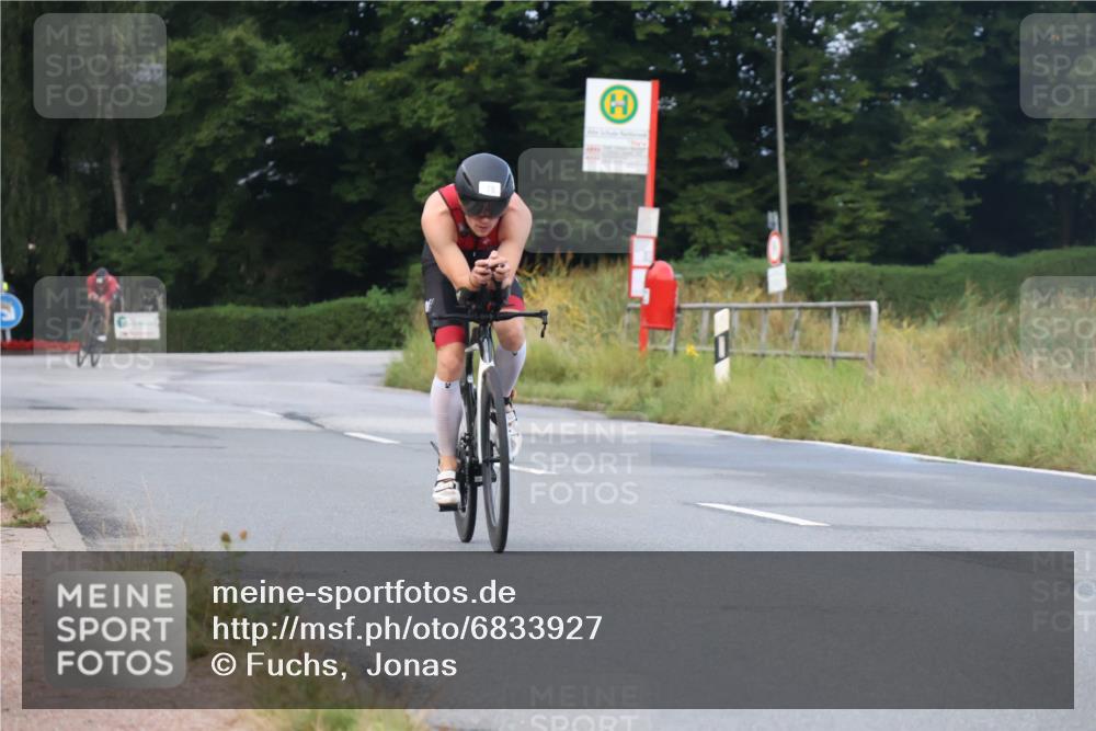 25.08.2024 - Elbe Triathlon Hamburg Fuchs,  Jonas http://msf.ph/oto/6833927 25.08.2024 08:37:54 Radfahren 78, 82 meine-sportfotos.de