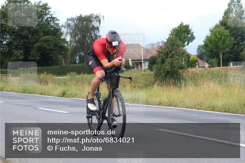 25.08.2024 - Elbe Triathlon Hamburg Fuchs,  Jonas http://msf.ph/oto/6834021 25.08.2024 08:38:01 Radfahren 82 meine-sportfotos.de