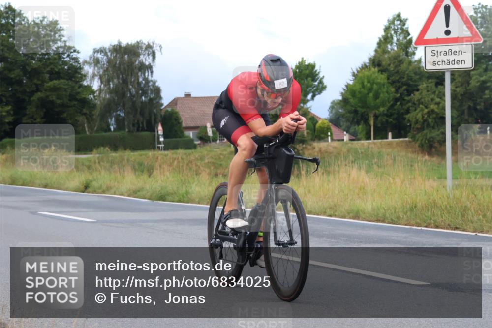 25.08.2024 - Elbe Triathlon Hamburg Fuchs,  Jonas http://msf.ph/oto/6834025 25.08.2024 08:38:01 Radfahren 82 meine-sportfotos.de