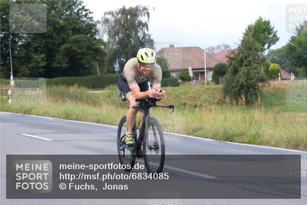 25.08.2024 - Elbe Triathlon Hamburg Fuchs,  Jonas http://msf.ph/oto/6834085 25.08.2024 08:38:34 Radfahren 106, 79 meine-sportfotos.de