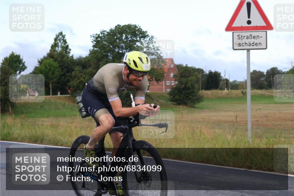 25.08.2024 - Elbe Triathlon Hamburg Fuchs,  Jonas http://msf.ph/oto/6834099 25.08.2024 08:38:35 Radfahren 106, 79 meine-sportfotos.de