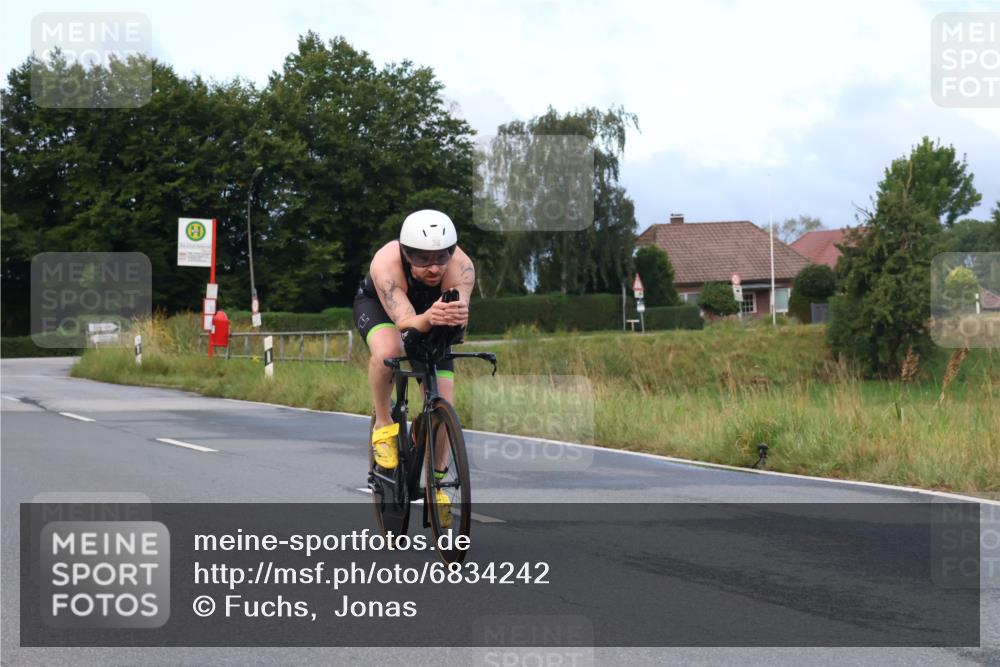 25.08.2024 - Elbe Triathlon Hamburg Fuchs,  Jonas http://msf.ph/oto/6834242 25.08.2024 08:39:31 Radfahren 38 meine-sportfotos.de