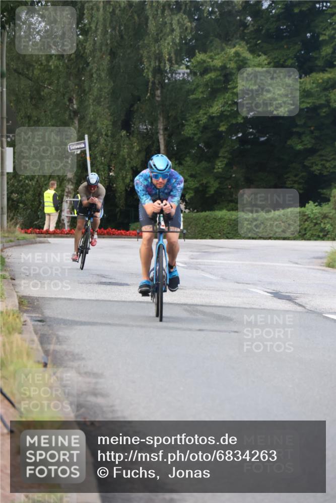 25.08.2024 - Elbe Triathlon Hamburg Fuchs,  Jonas http://msf.ph/oto/6834263 25.08.2024 08:39:57 Radfahren 71, 100 meine-sportfotos.de