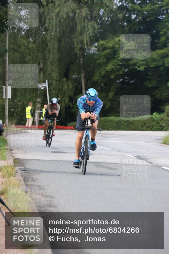 25.08.2024 - Elbe Triathlon Hamburg Fuchs,  Jonas http://msf.ph/oto/6834266 25.08.2024 08:39:57 Radfahren 71, 100 meine-sportfotos.de