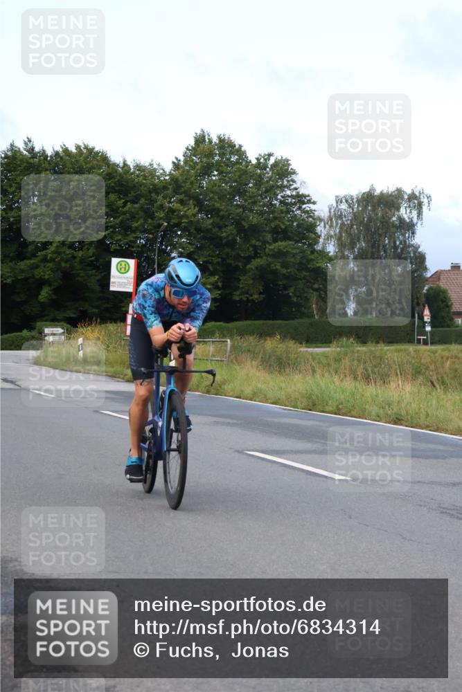 25.08.2024 - Elbe Triathlon Hamburg Fuchs,  Jonas http://msf.ph/oto/6834314 25.08.2024 08:39:59 Radfahren 71, 100 meine-sportfotos.de