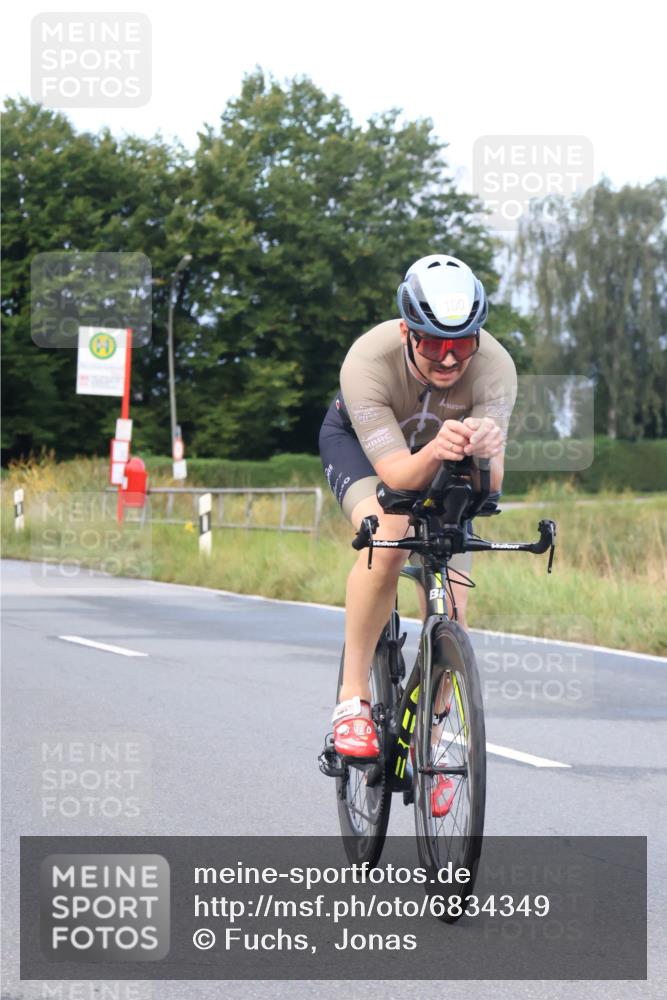 25.08.2024 - Elbe Triathlon Hamburg Fuchs,  Jonas http://msf.ph/oto/6834349 25.08.2024 08:40:01 Radfahren 71, 100 meine-sportfotos.de