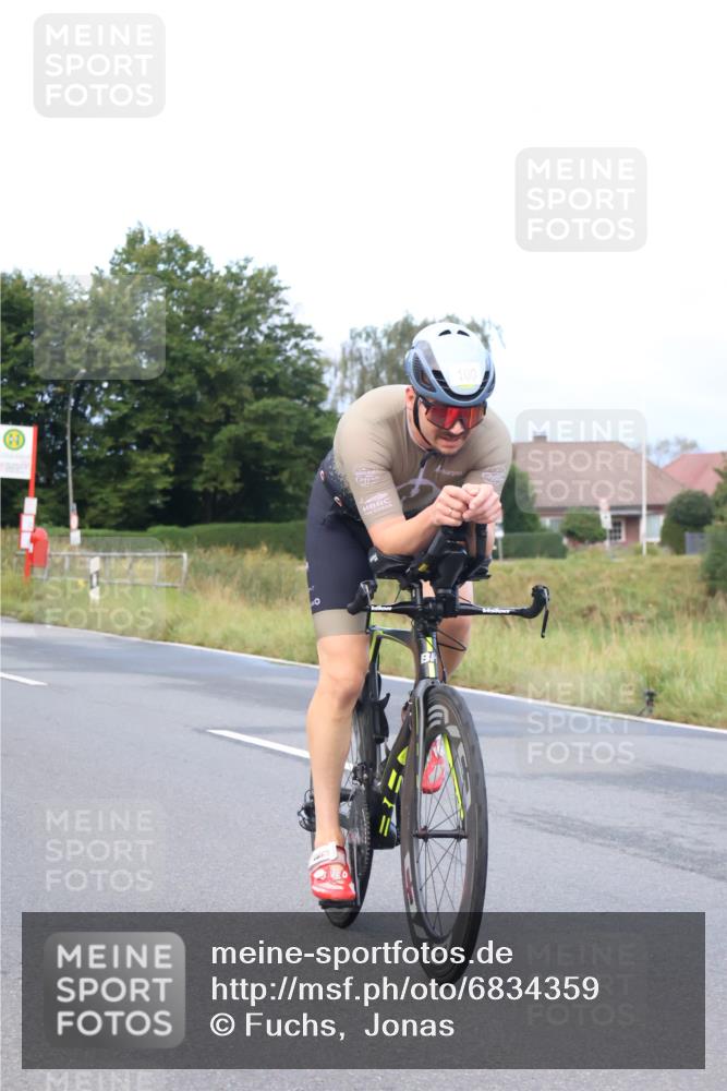 25.08.2024 - Elbe Triathlon Hamburg Fuchs,  Jonas http://msf.ph/oto/6834359 25.08.2024 08:40:01 Radfahren 71, 100 meine-sportfotos.de