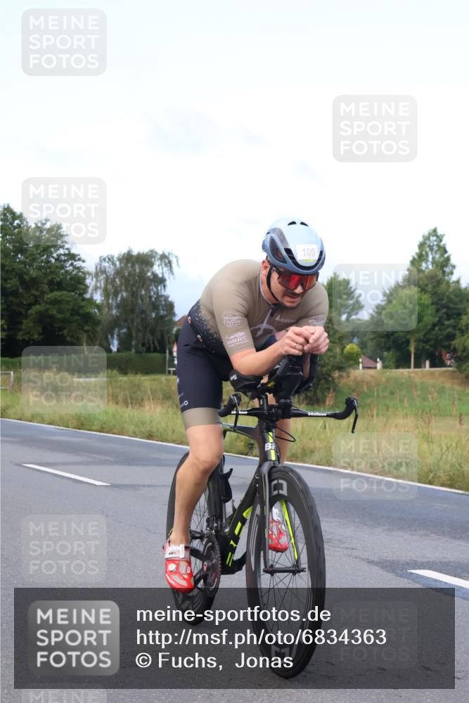 25.08.2024 - Elbe Triathlon Hamburg Fuchs,  Jonas http://msf.ph/oto/6834363 25.08.2024 08:40:01 Radfahren 71, 100 meine-sportfotos.de