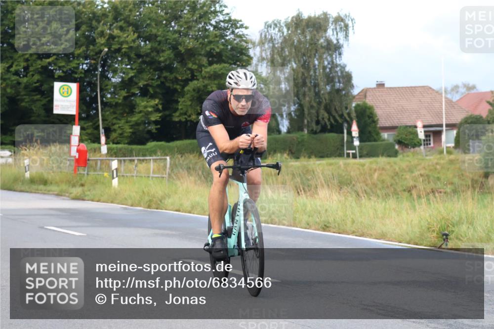 25.08.2024 - Elbe Triathlon Hamburg Fuchs,  Jonas http://msf.ph/oto/6834566 25.08.2024 08:40:30 Radfahren 95 meine-sportfotos.de