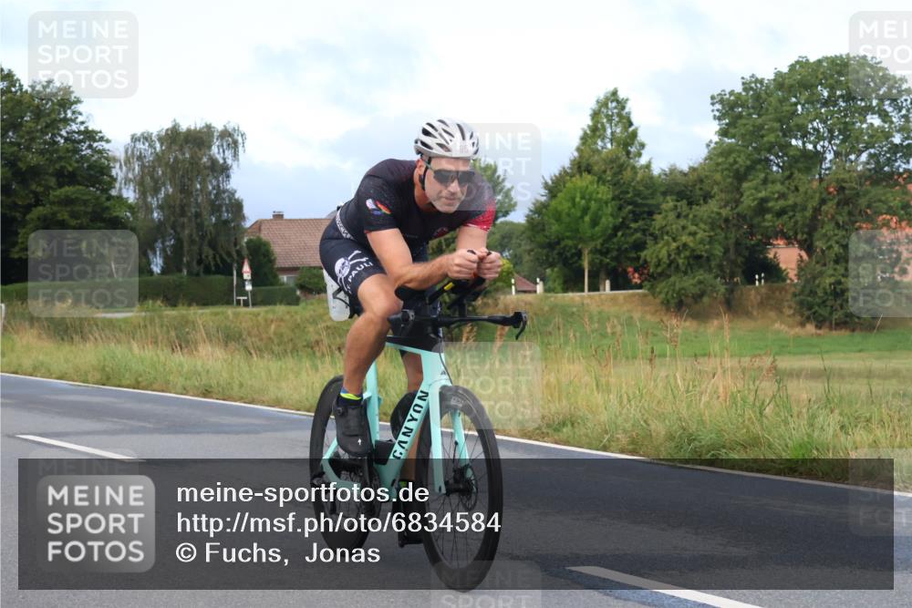 25.08.2024 - Elbe Triathlon Hamburg Fuchs,  Jonas http://msf.ph/oto/6834584 25.08.2024 08:40:30 Radfahren 95 meine-sportfotos.de