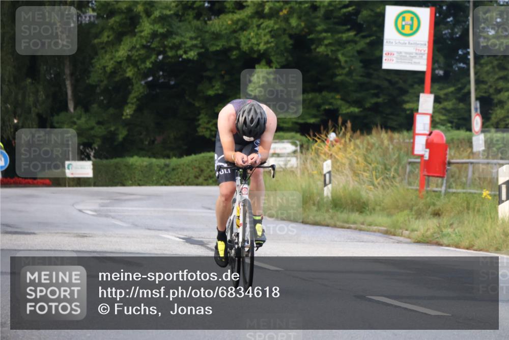 25.08.2024 - Elbe Triathlon Hamburg Fuchs,  Jonas http://msf.ph/oto/6834618 25.08.2024 08:40:44 Radfahren 92, 81 meine-sportfotos.de