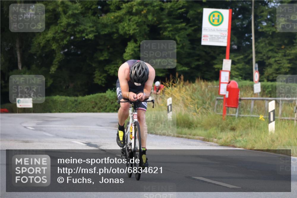 25.08.2024 - Elbe Triathlon Hamburg Fuchs,  Jonas http://msf.ph/oto/6834621 25.08.2024 08:40:44 Radfahren 92, 81 meine-sportfotos.de