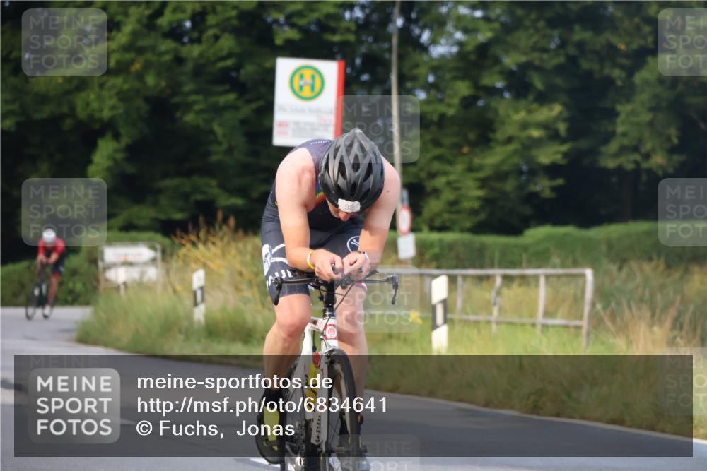 25.08.2024 - Elbe Triathlon Hamburg Fuchs,  Jonas http://msf.ph/oto/6834641 25.08.2024 08:40:45 Radfahren 92, 81 meine-sportfotos.de