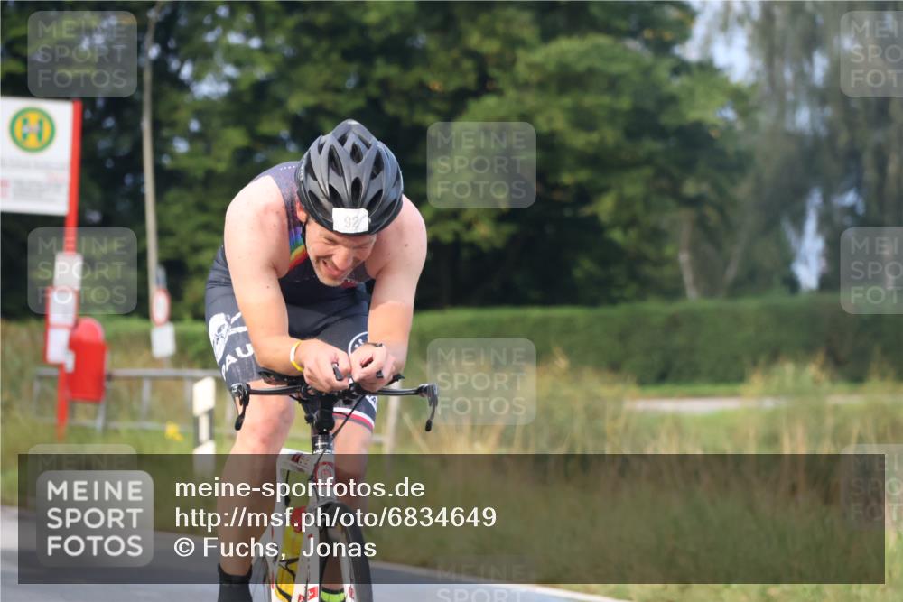 25.08.2024 - Elbe Triathlon Hamburg Fuchs,  Jonas http://msf.ph/oto/6834649 25.08.2024 08:40:45 Radfahren 92, 81 meine-sportfotos.de