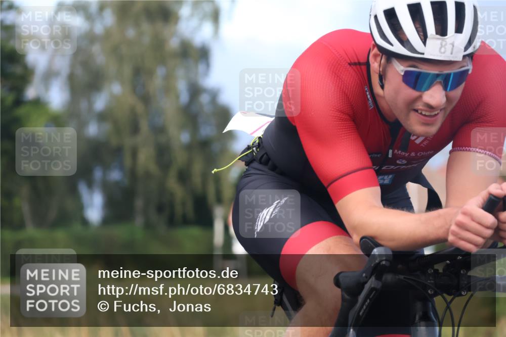 25.08.2024 - Elbe Triathlon Hamburg Fuchs,  Jonas http://msf.ph/oto/6834743 25.08.2024 08:40:52 Radfahren 81, 89, 56 meine-sportfotos.de