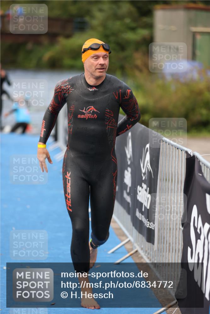 25.08.2024 - Elbe Triathlon Hamburg H.Heesch http://msf.ph/oto/6834772 25.08.2024 08:34:18 Schwimmen 35, 52, 55, 58, 64, 83, 84, 86, 97 meine-sportfotos.de