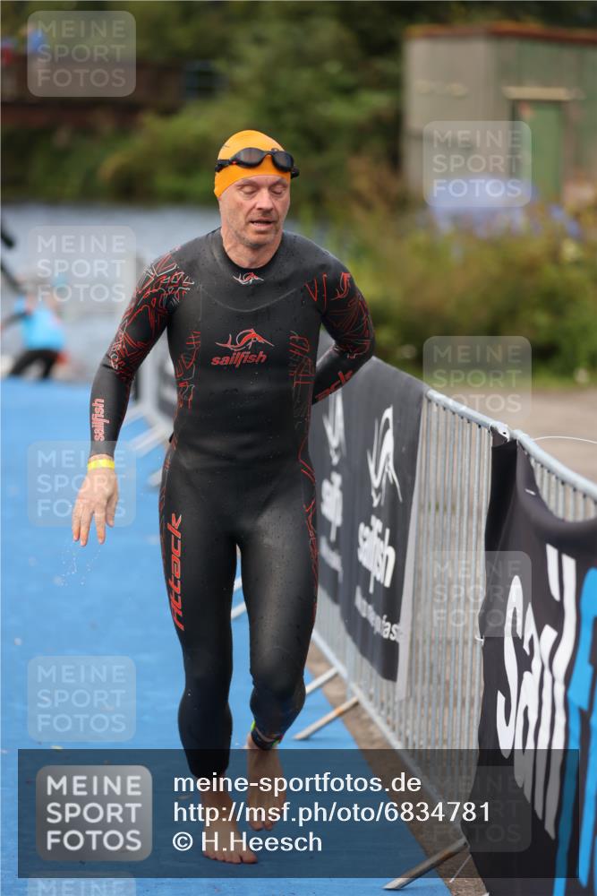 25.08.2024 - Elbe Triathlon Hamburg H.Heesch http://msf.ph/oto/6834781 25.08.2024 08:34:18 Schwimmen 35, 52, 55, 58, 64, 83, 84, 86, 97 meine-sportfotos.de