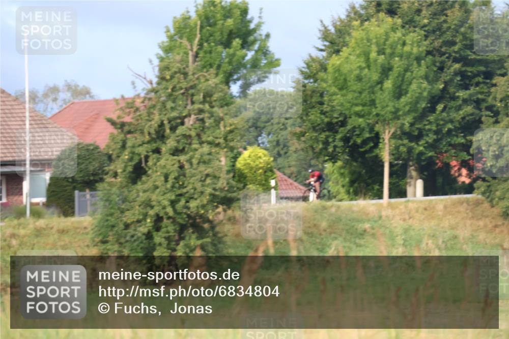 25.08.2024 - Elbe Triathlon Hamburg Fuchs,  Jonas http://msf.ph/oto/6834804 25.08.2024 08:40:57 Radfahren 89, 56 meine-sportfotos.de