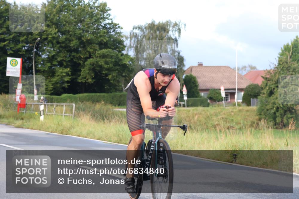 25.08.2024 - Elbe Triathlon Hamburg Fuchs,  Jonas http://msf.ph/oto/6834840 25.08.2024 08:40:59 Radfahren 89, 56, 50 meine-sportfotos.de