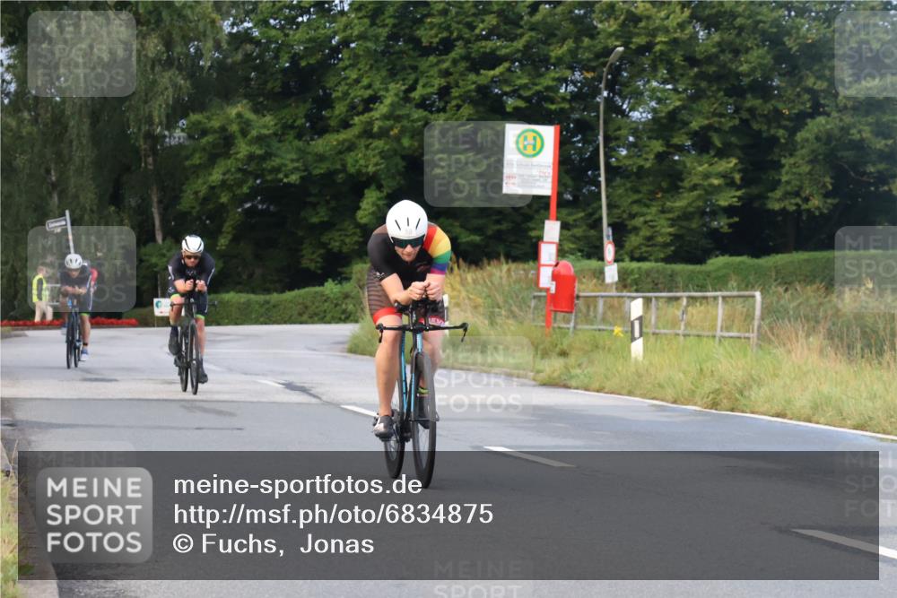 25.08.2024 - Elbe Triathlon Hamburg Fuchs,  Jonas http://msf.ph/oto/6834875 25.08.2024 08:41:05 Radfahren 50, 39, 34, 75 meine-sportfotos.de